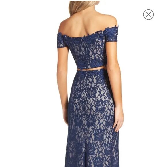 Sequin Hearts Two-Piece Lace Off-Shoulder Gown-BLUE-7 - Picture 4 of 5